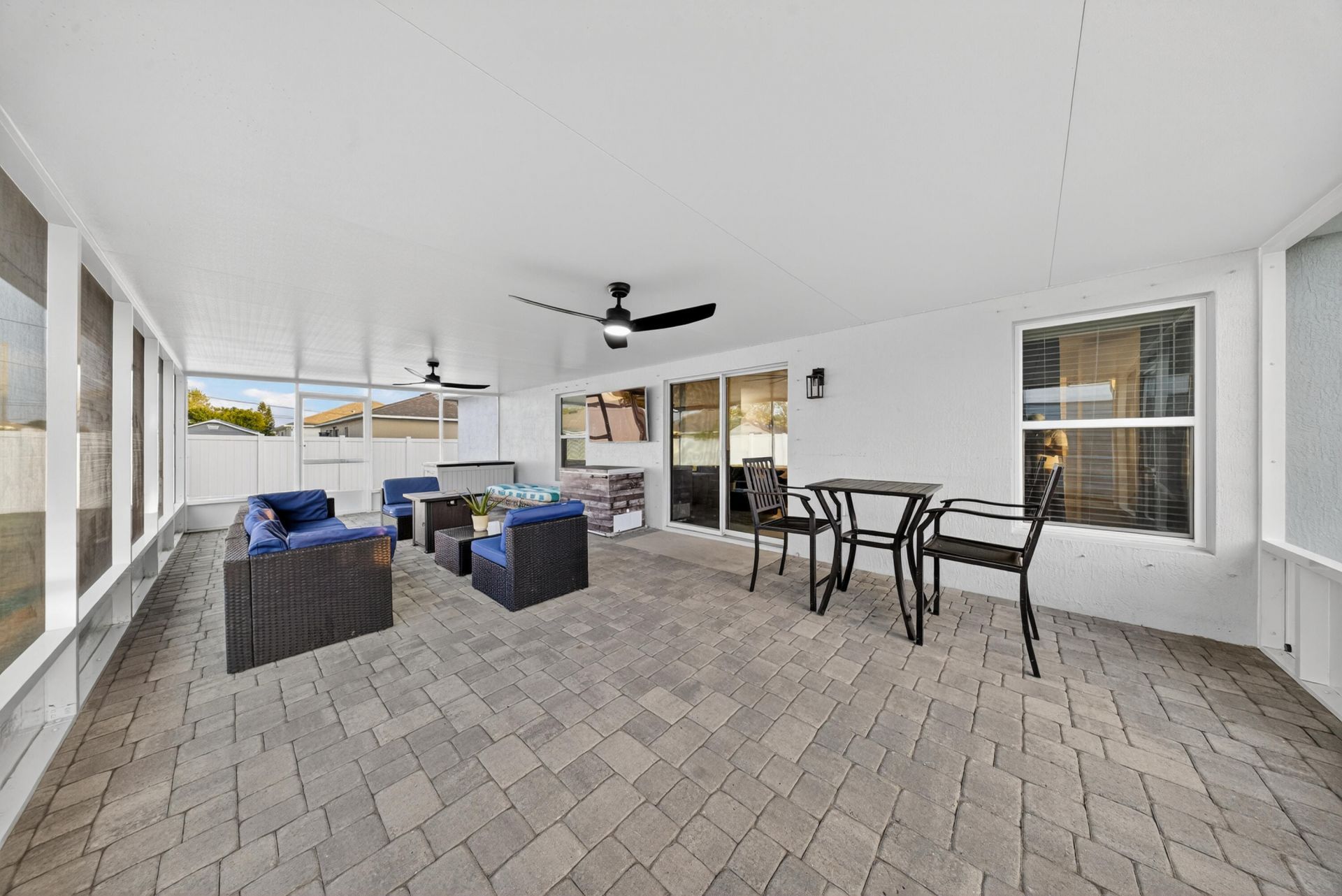 949 SW Fisherman Avenue, Port Saint Lucie, FL 34953 Photo