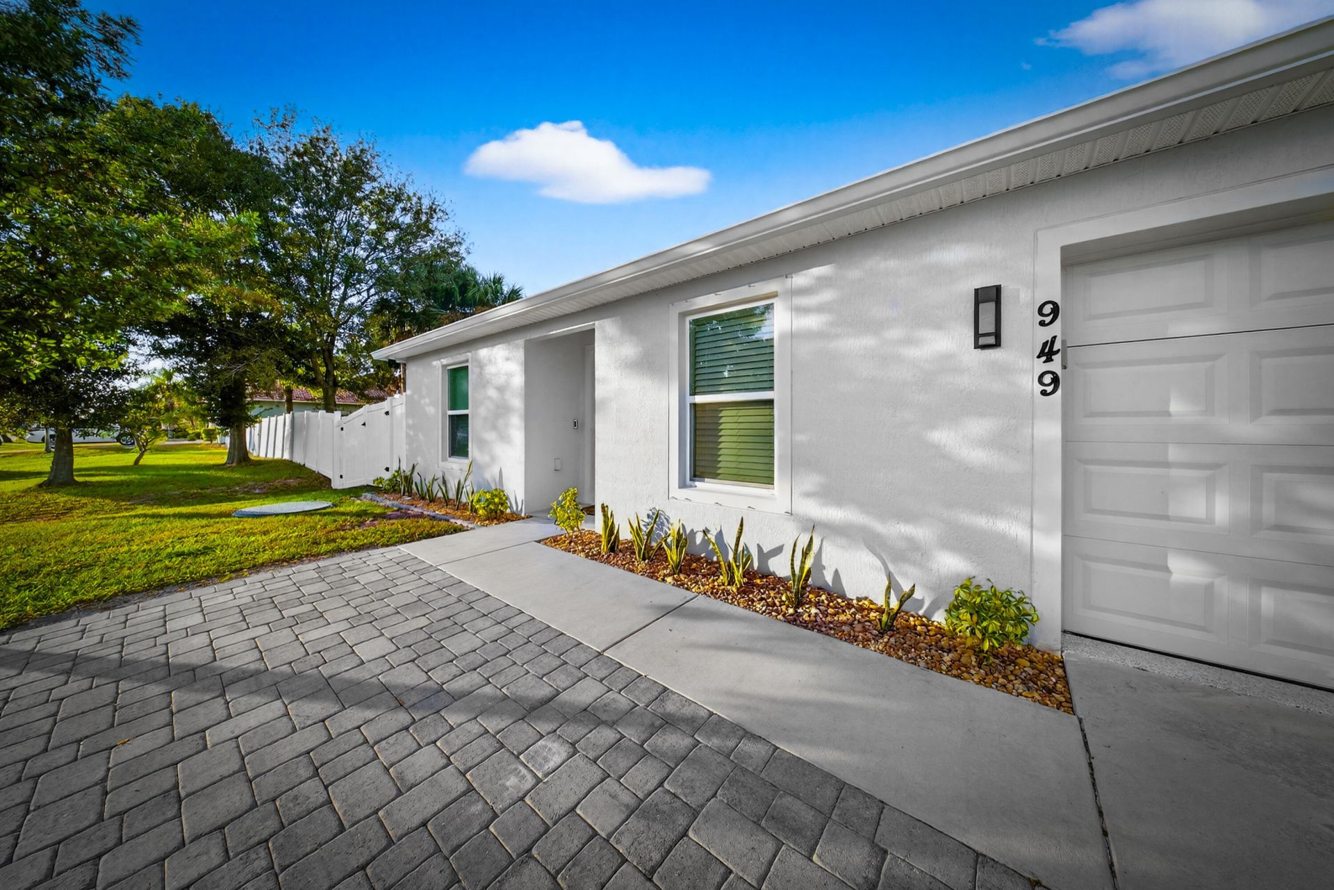 949 SW Fisherman Avenue, Port Saint Lucie, FL 34953 Photo