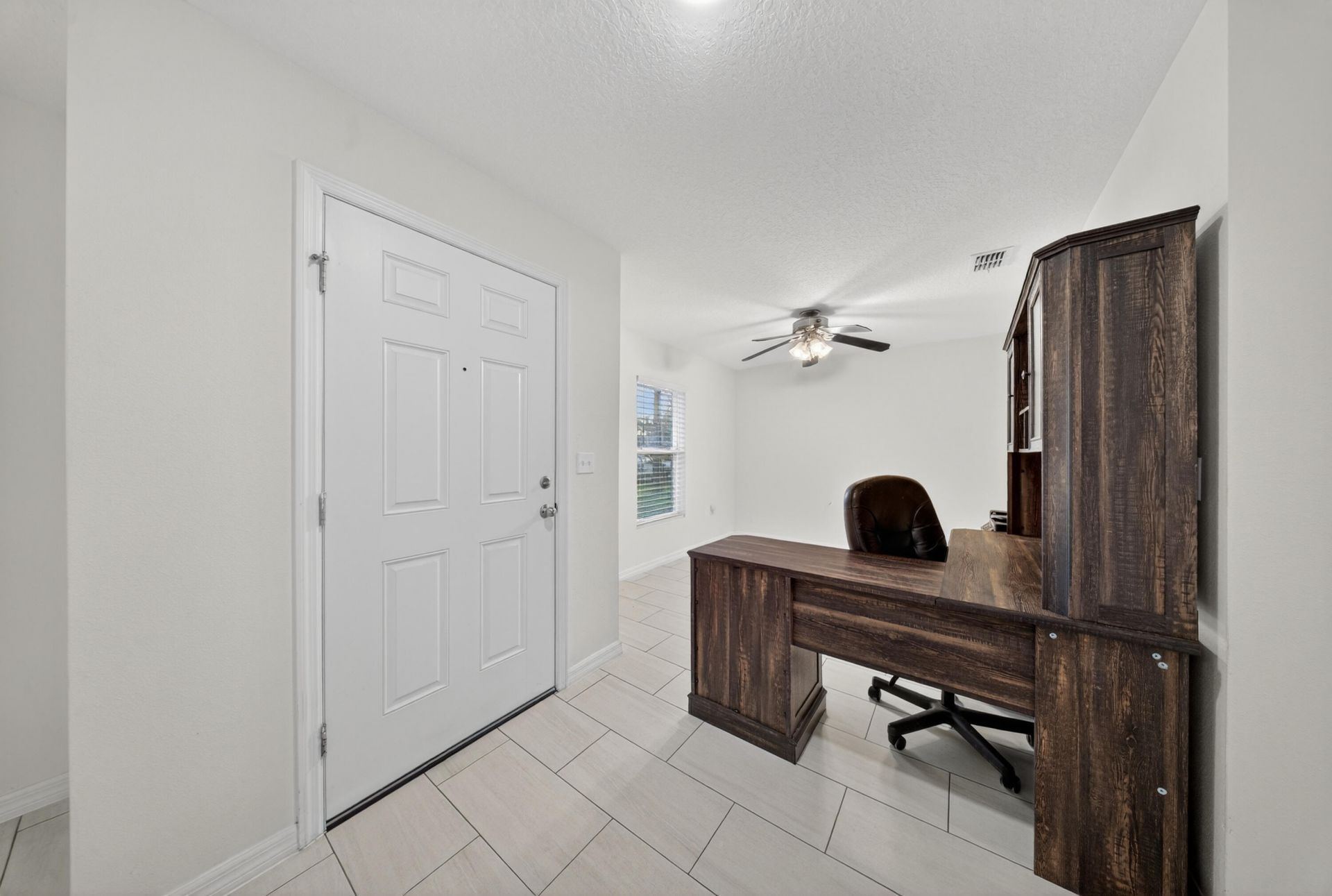 949 SW Fisherman Avenue, Port Saint Lucie, FL 34953 Photo