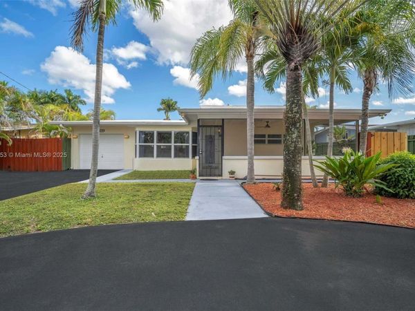 2478 Cat Cay Ln, Fort Lauderdale, FL 33312