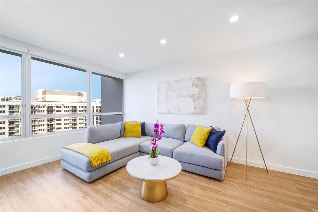 1500 Bay Rd, Unit 1558S, Miami Beach, FL 33139 Photo