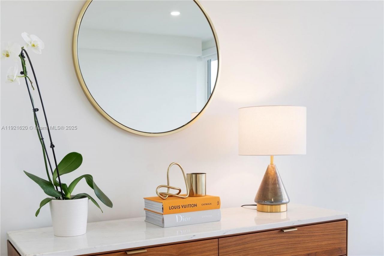 1500 Bay Rd, Unit 1558S, Miami Beach, FL 33139 Photo