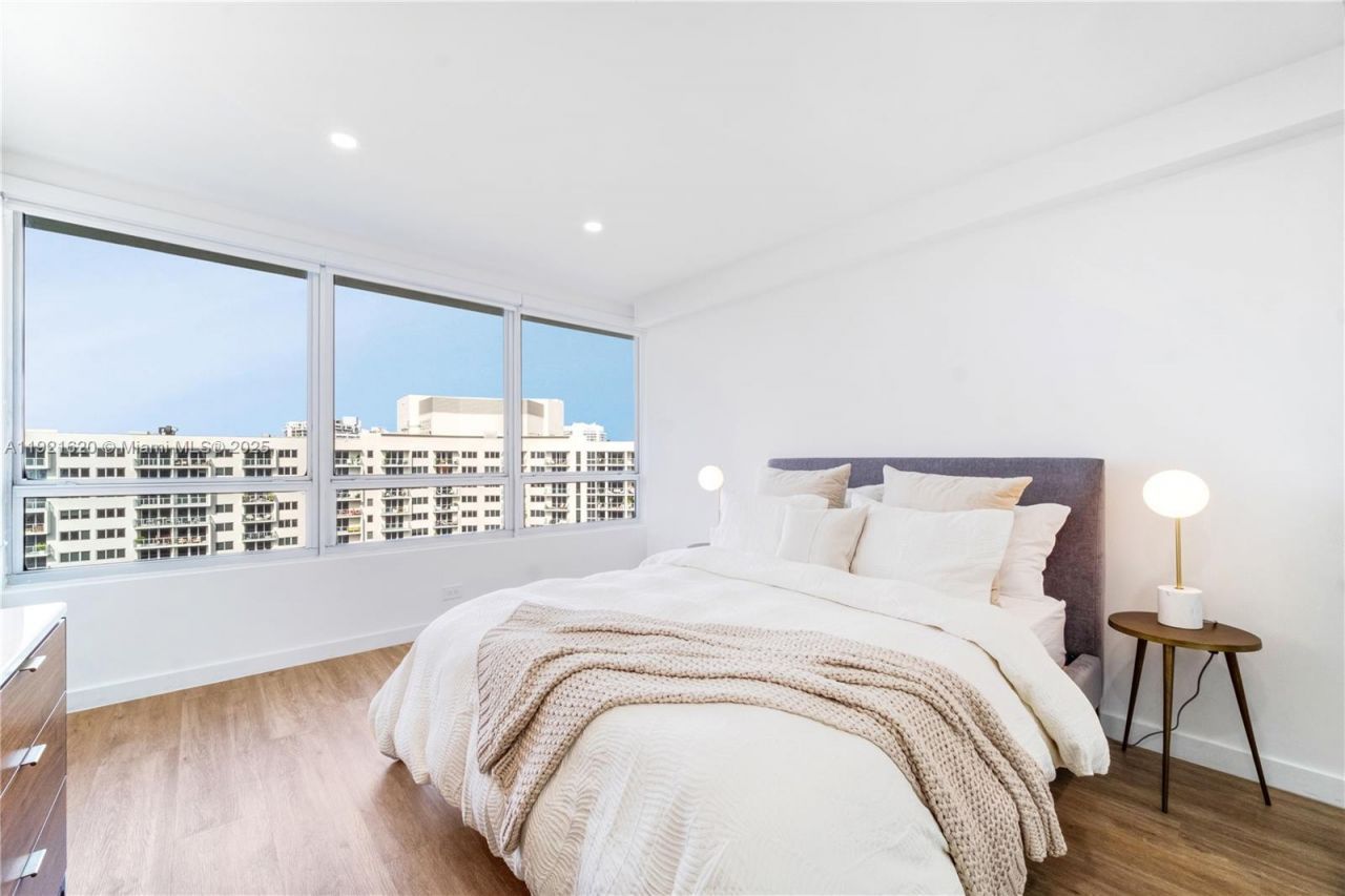 1500 Bay Rd, Unit 1558S, Miami Beach, FL 33139 Photo