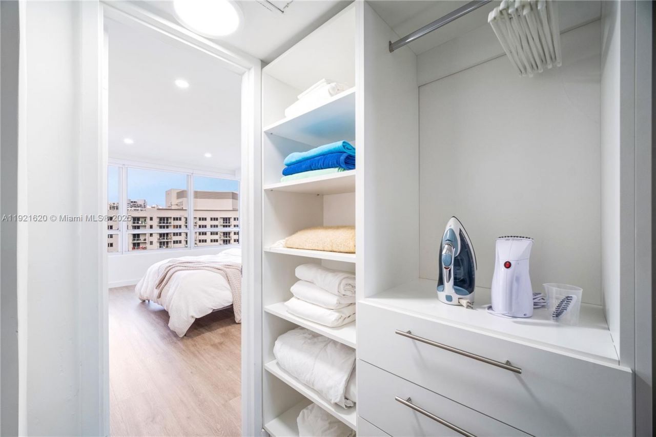 1500 Bay Rd, Unit 1558S, Miami Beach, FL 33139 Photo