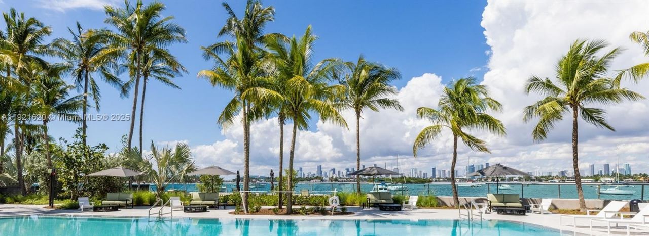 1500 Bay Rd, Unit 1558S, Miami Beach, FL 33139 Photo