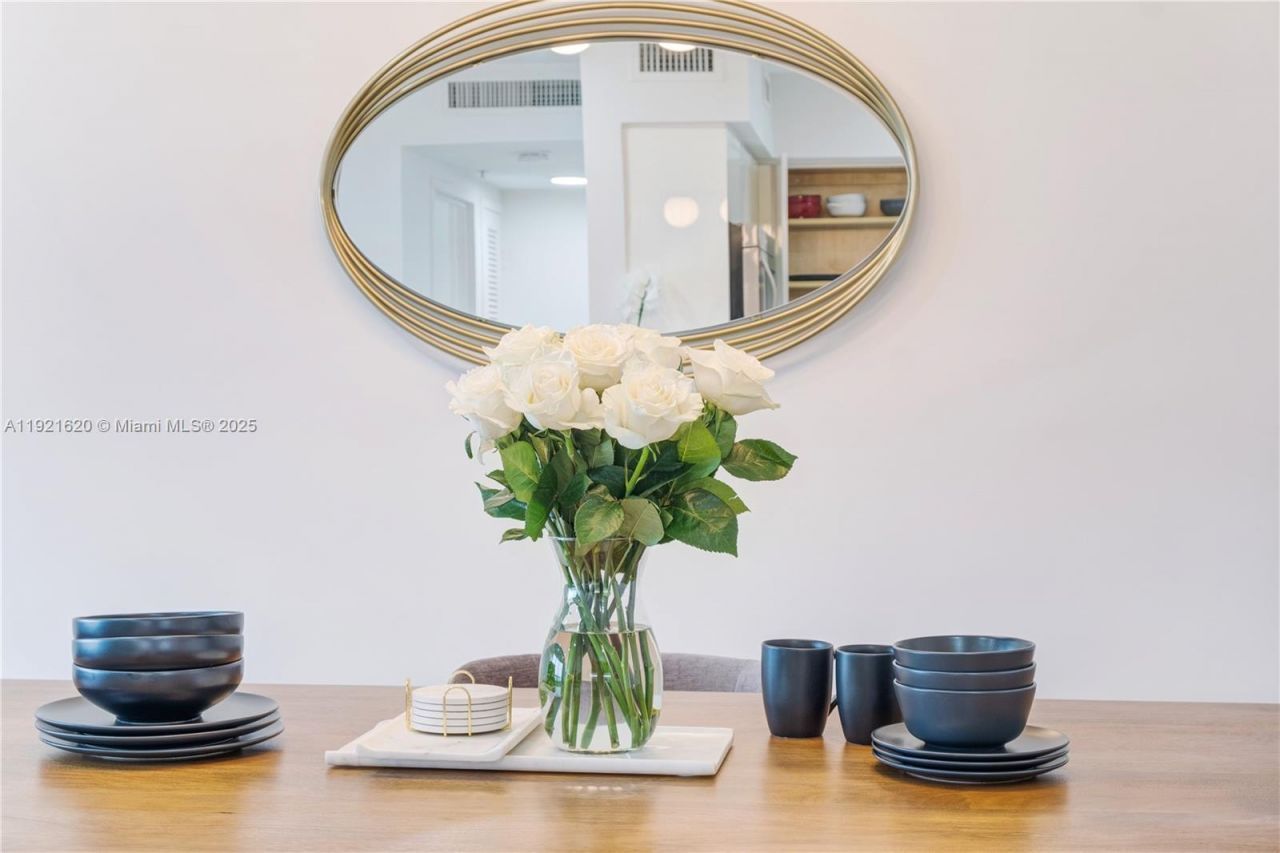 1500 Bay Rd, Unit 1558S, Miami Beach, FL 33139 Photo