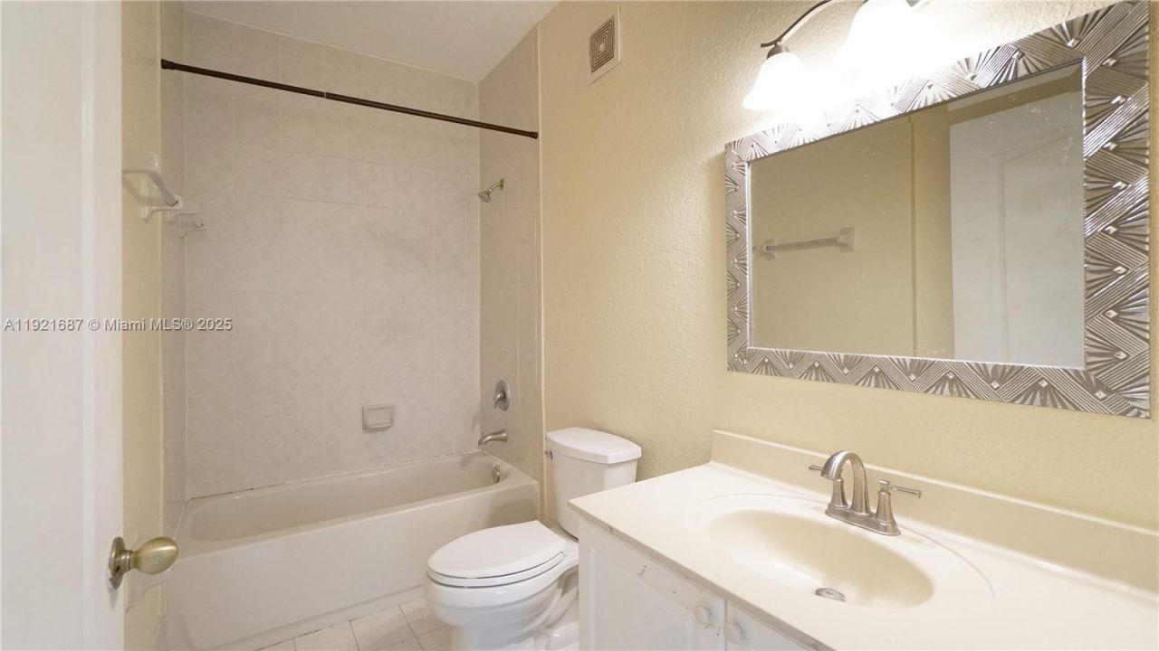 1535 SE 26th St, Unit 103, Homestead, FL 33035 Photo