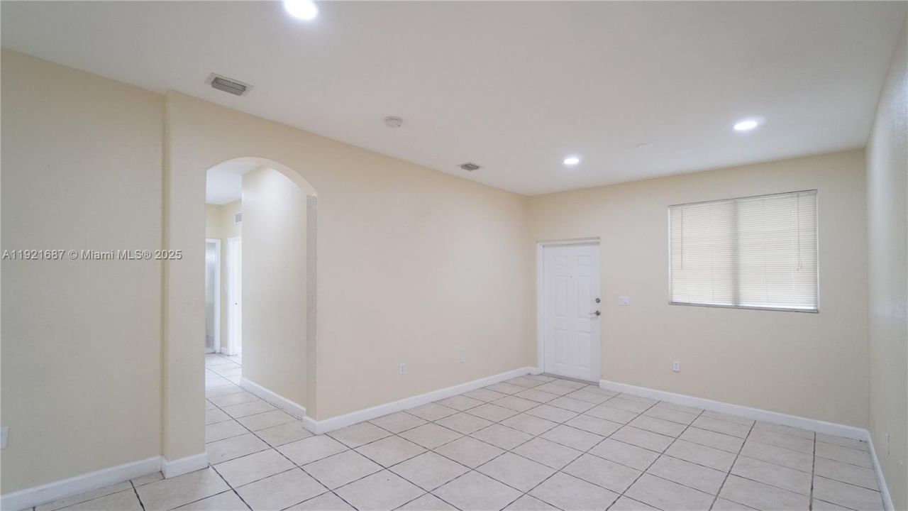 1535 SE 26th St, Unit 103, Homestead, FL 33035 Photo