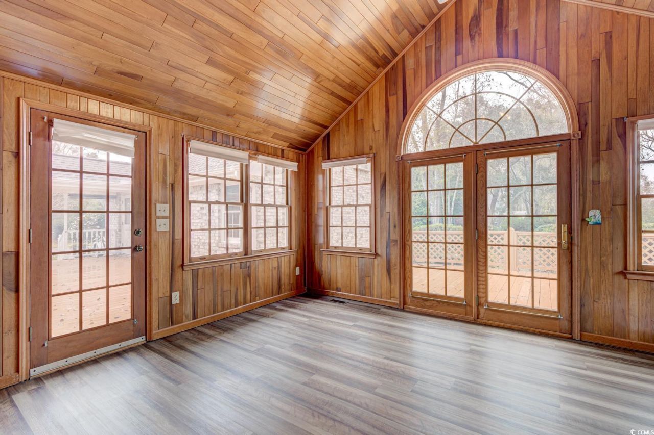 509 Acadian Way Photo 12