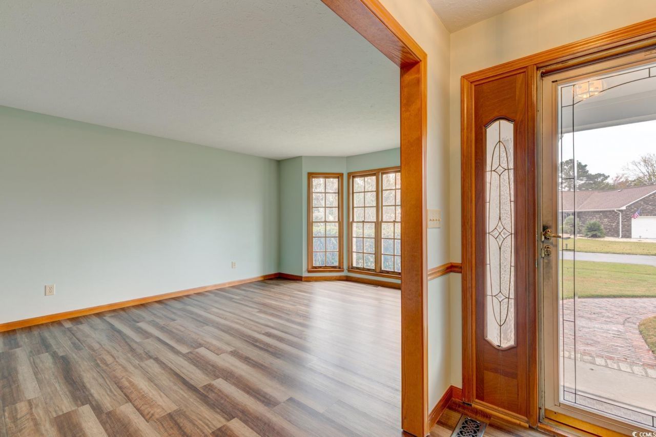 509 Acadian Way Photo 5