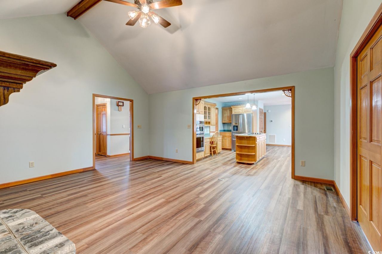 509 Acadian Way Photo 9