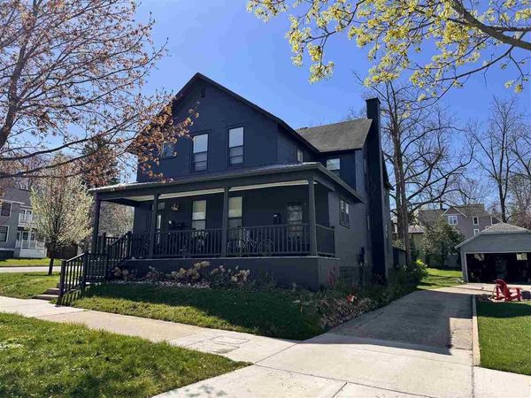 524 State Street, Petoskey, MI 49770