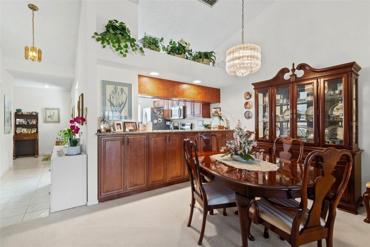 6089 Clubside Drive, Unit 00, Sarasota, FL 34243 Photo