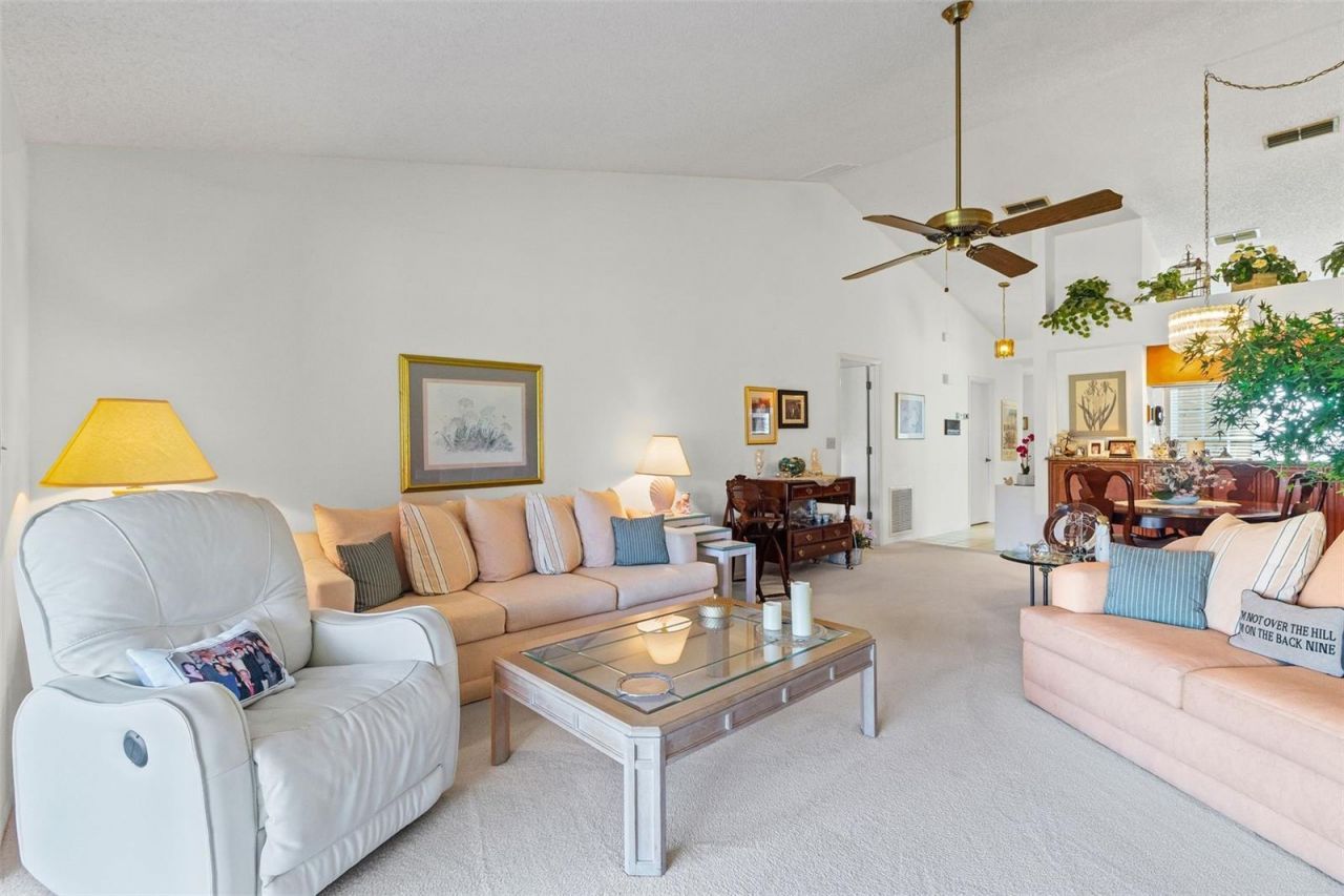 6089 Clubside Drive, Unit 00, Sarasota, FL 34243 Photo