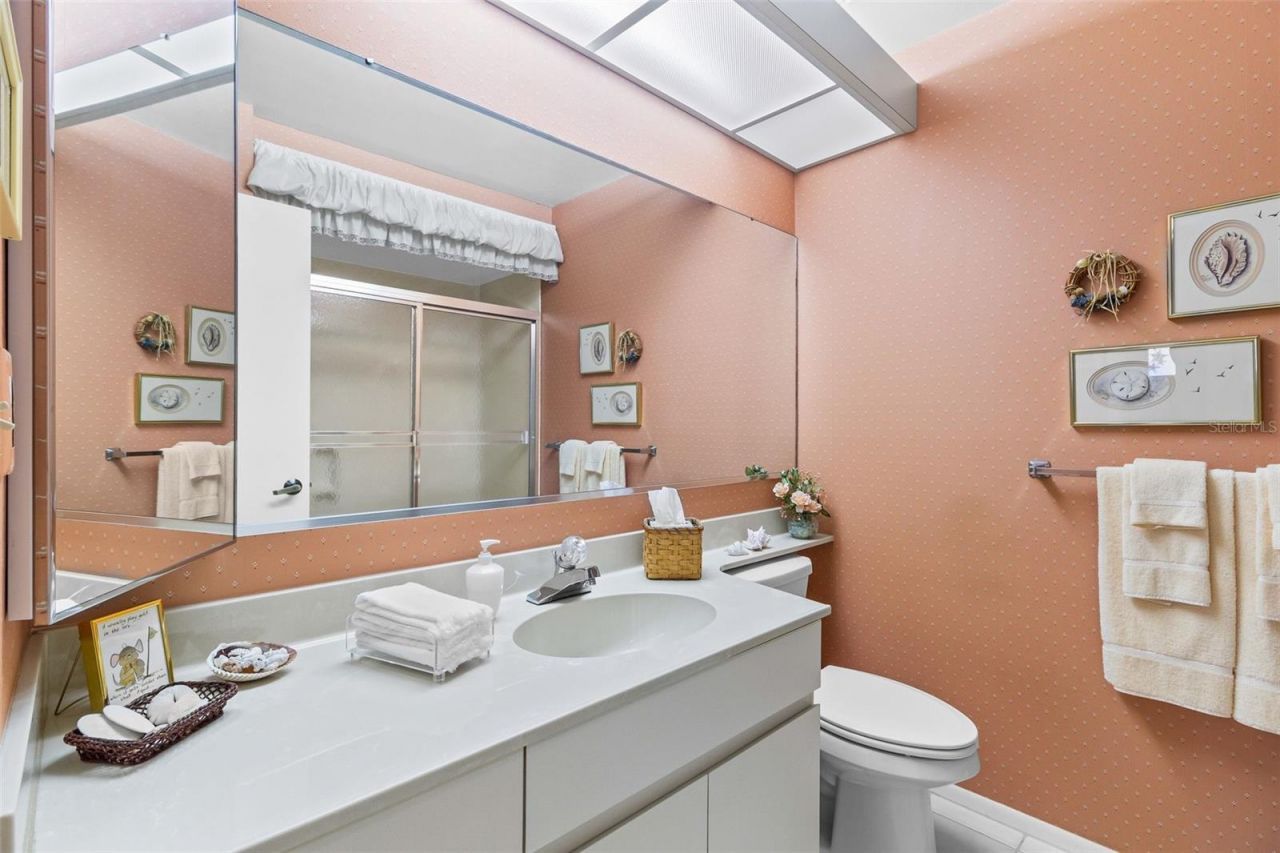 6089 Clubside Drive, Unit 00, Sarasota, FL 34243 Photo