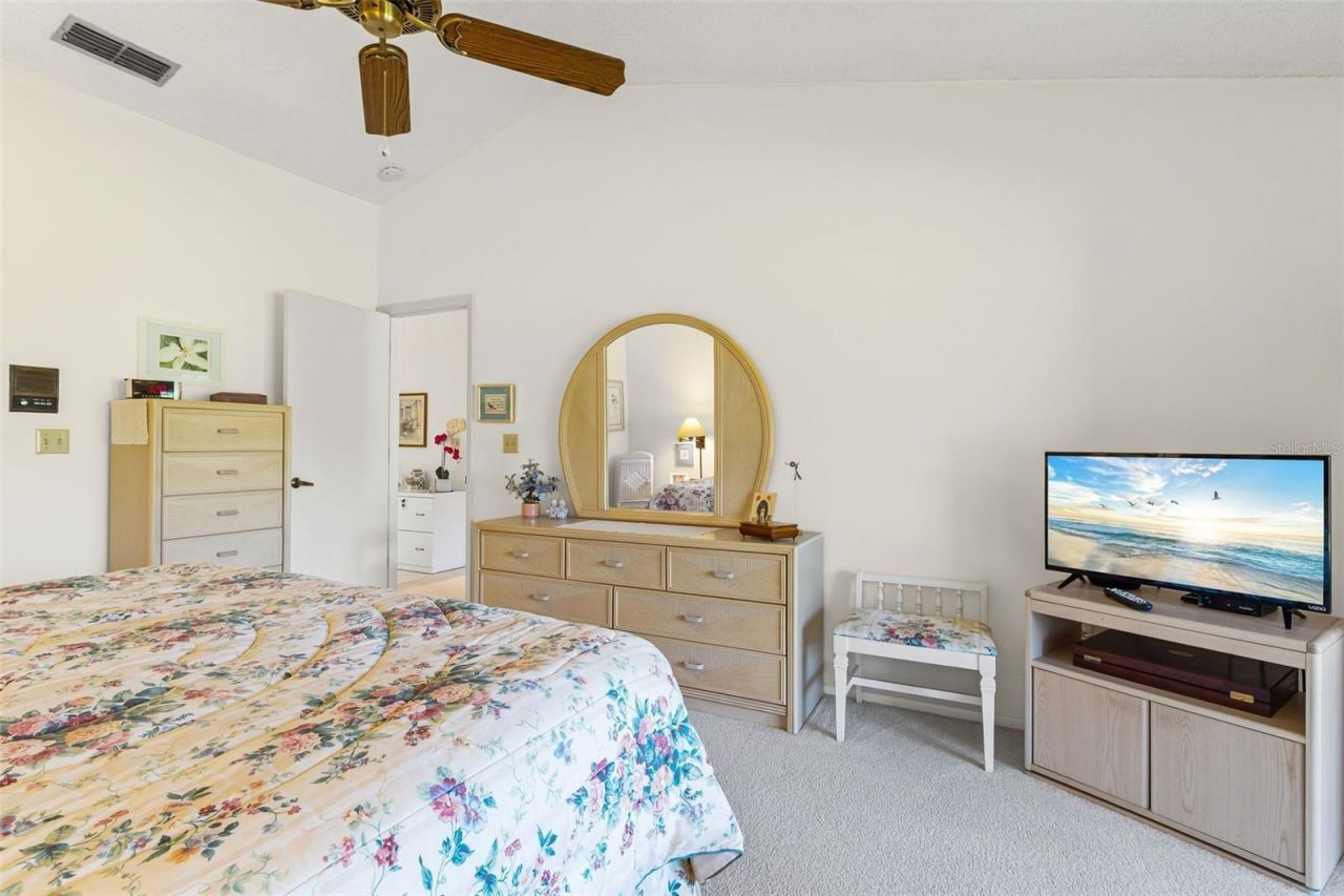 6089 Clubside Drive, Unit 00, Sarasota, FL 34243 Photo