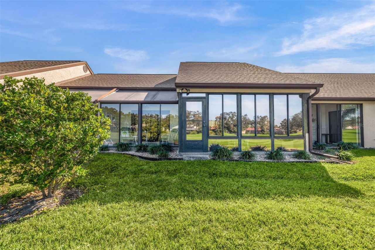 6089 Clubside Drive, Unit 00, Sarasota, FL 34243 Photo