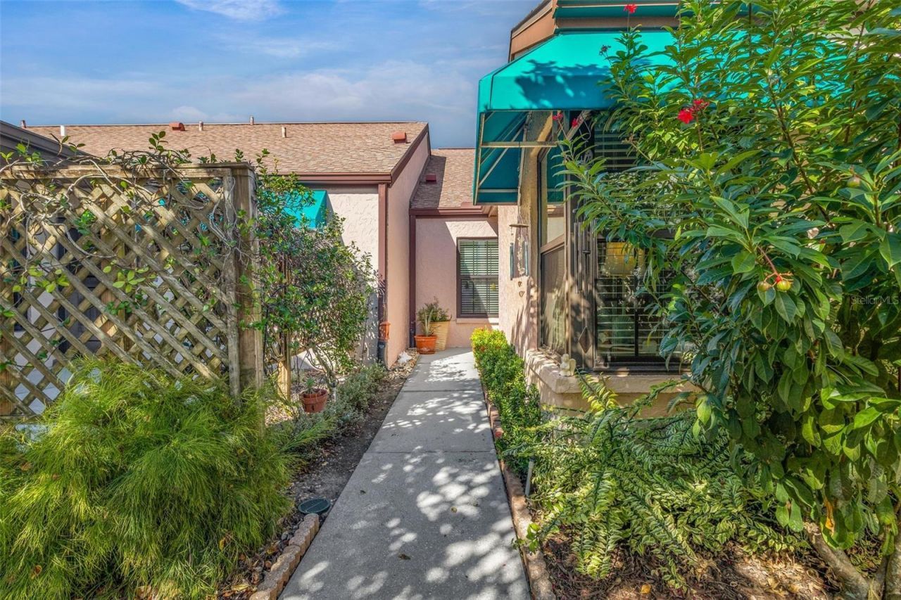6089 Clubside Drive, Unit 00, Sarasota, FL 34243 Photo