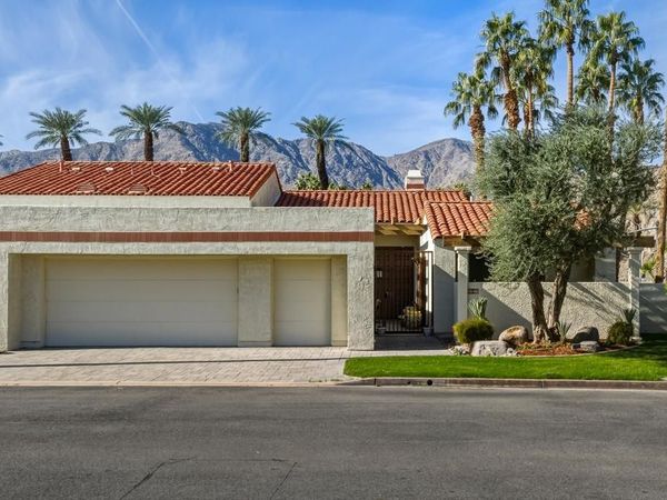 49405 Avenida Club La Quinta, La Quinta, CA 92253