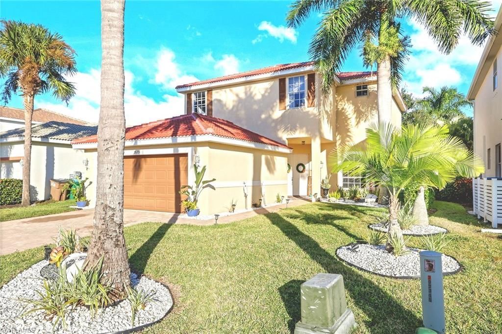 2675 Blue Cypress Lake Ct, Cape Coral, FL 33909 Photo