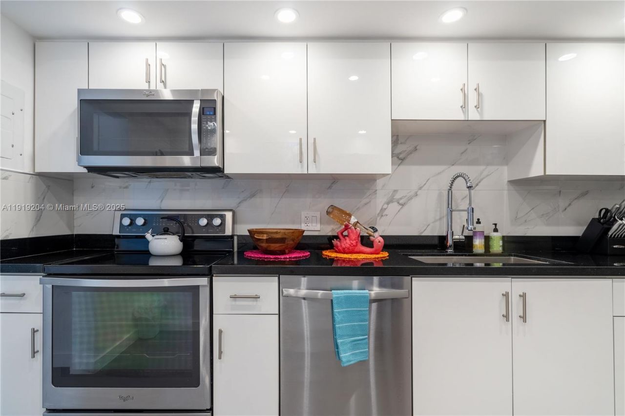 4001 S Ocean Dr, Unit 8F, Hollywood, FL 33019 Photo