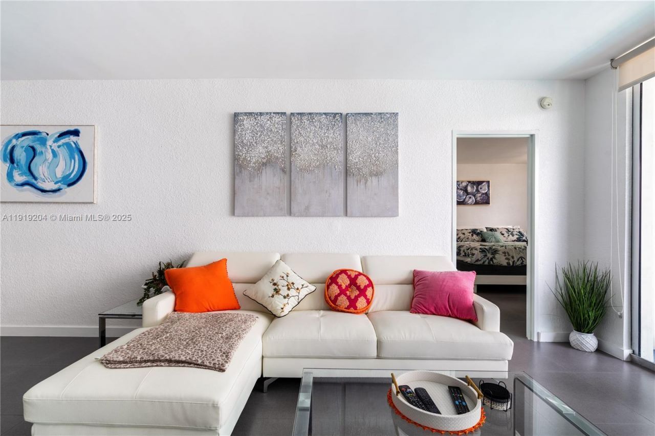 4001 S Ocean Dr, Unit 8F, Hollywood, FL 33019 Photo