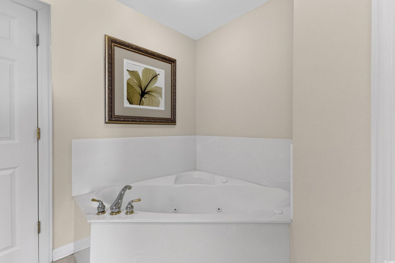 8500 Margate Circle Photo 22