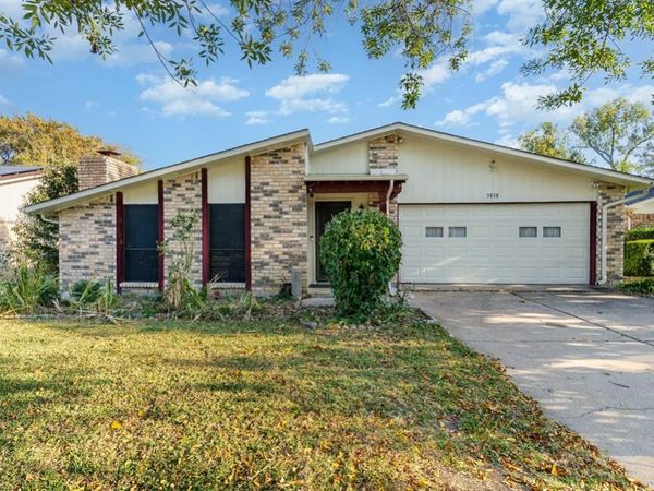 3838 Ruidosa Avenue, Dallas, TX 75228