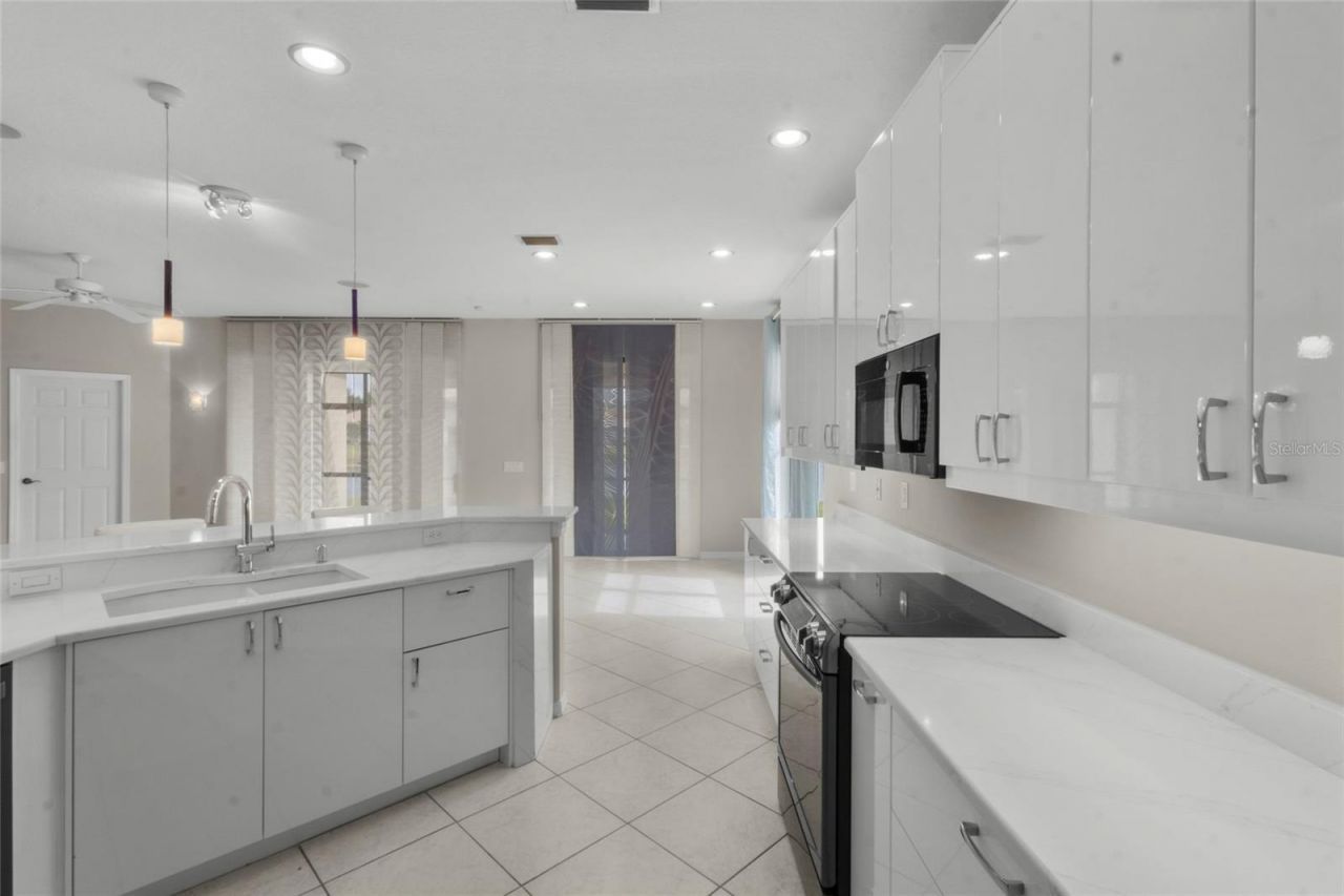 4160 Mackay Falls Terrace, Sarasota, FL 34243 Photo