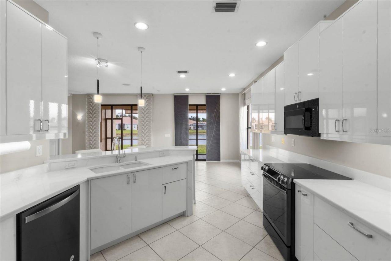 4160 Mackay Falls Terrace, Sarasota, FL 34243 Photo