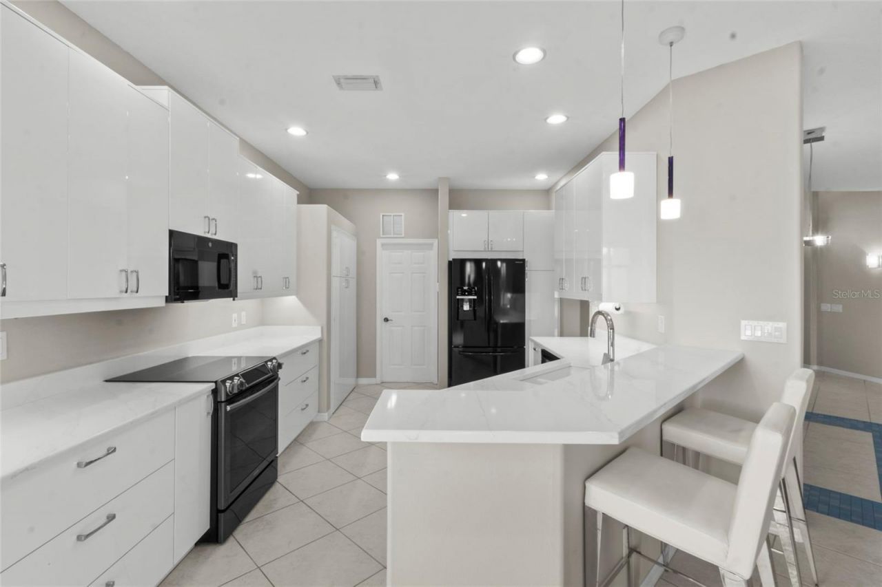 4160 Mackay Falls Terrace, Sarasota, FL 34243 Photo