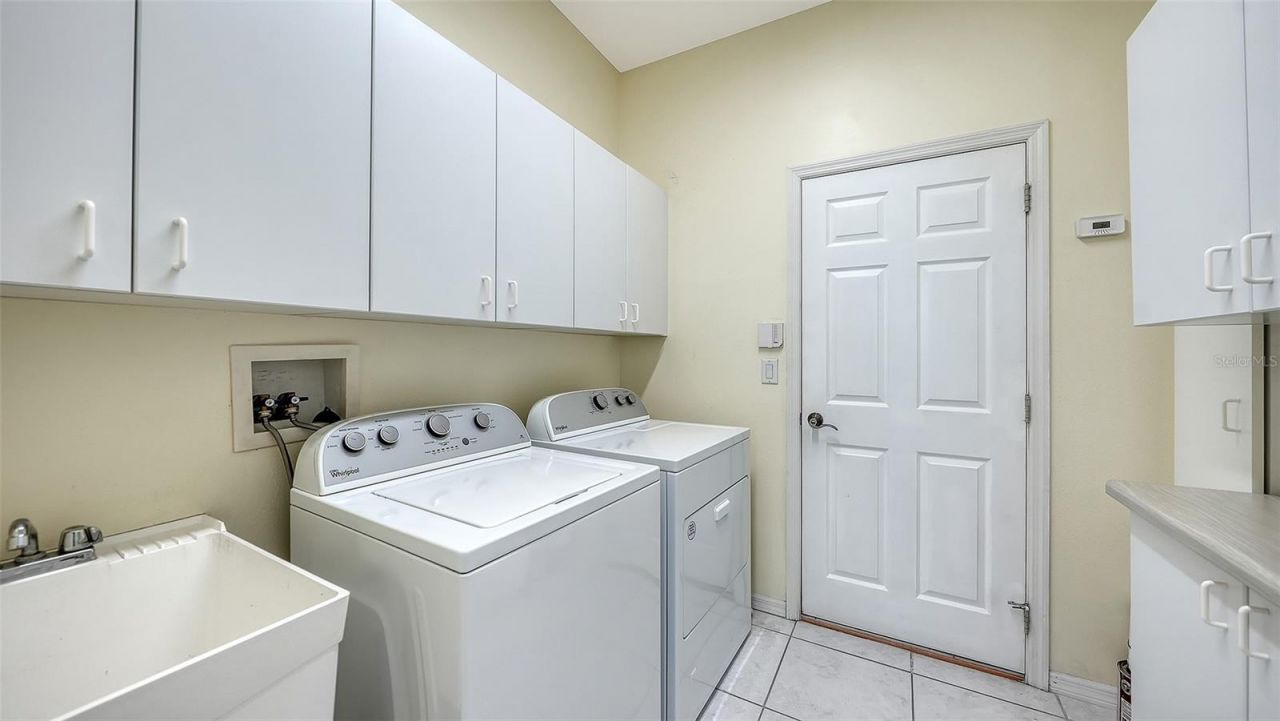 4160 Mackay Falls Terrace, Sarasota, FL 34243 Photo