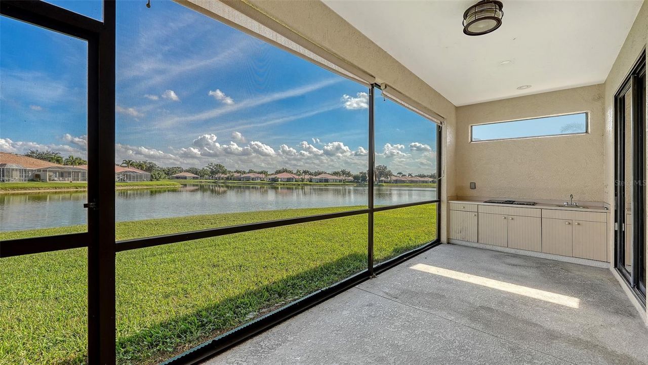 4160 Mackay Falls Terrace, Sarasota, FL 34243 Photo