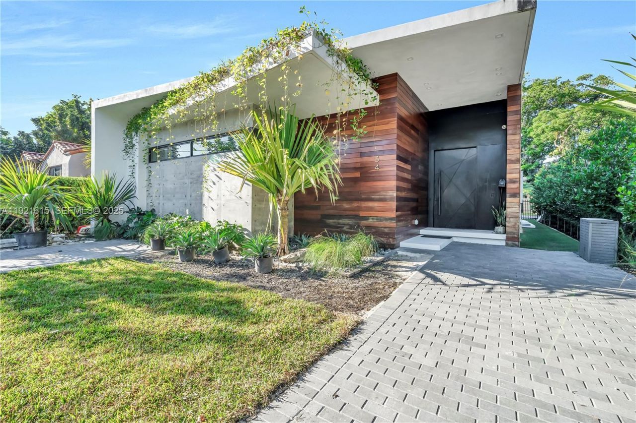 34 SW 26th Rd, Miami, FL 33129 Photo