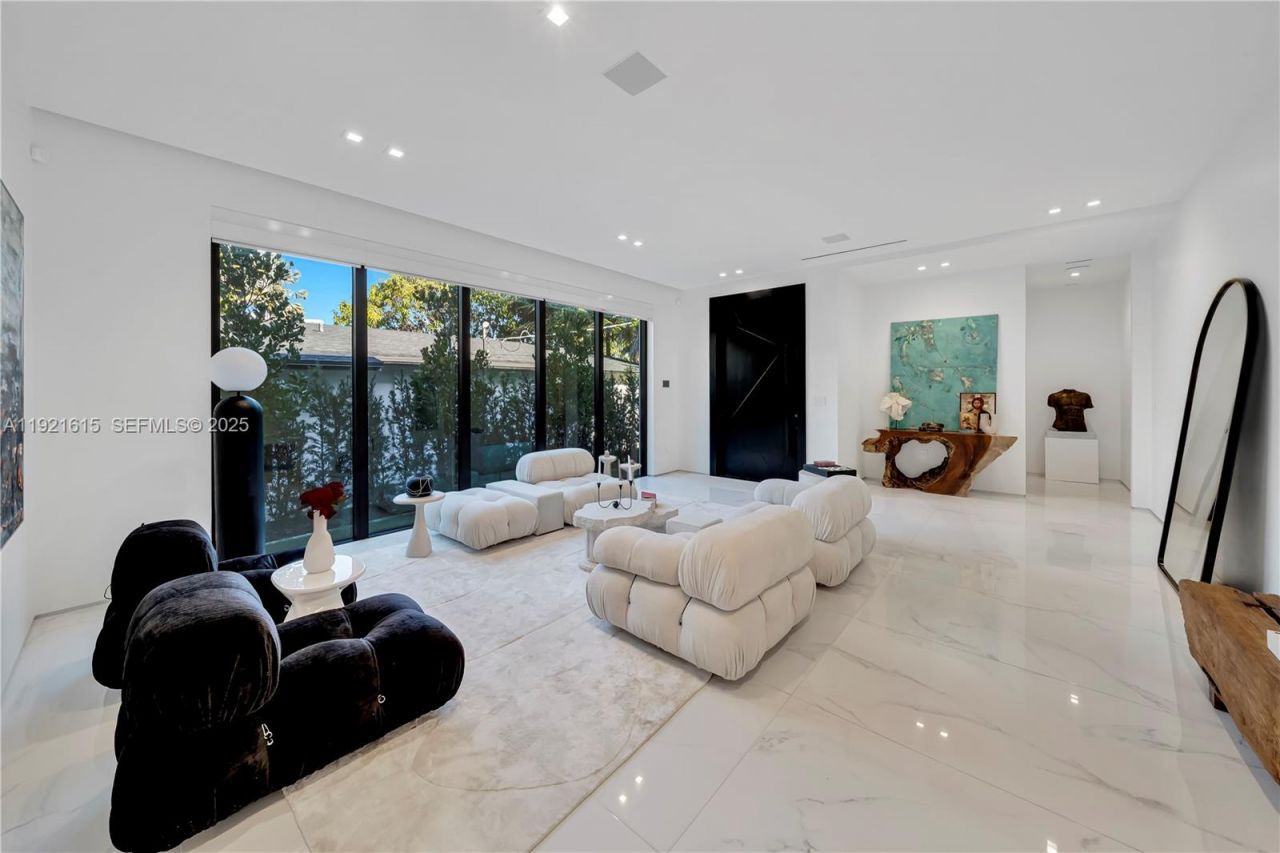 34 SW 26th Rd, Miami, FL 33129 Photo