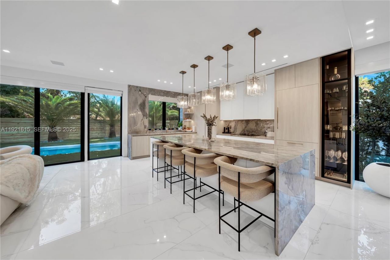 34 SW 26th Rd, Miami, FL 33129 Photo