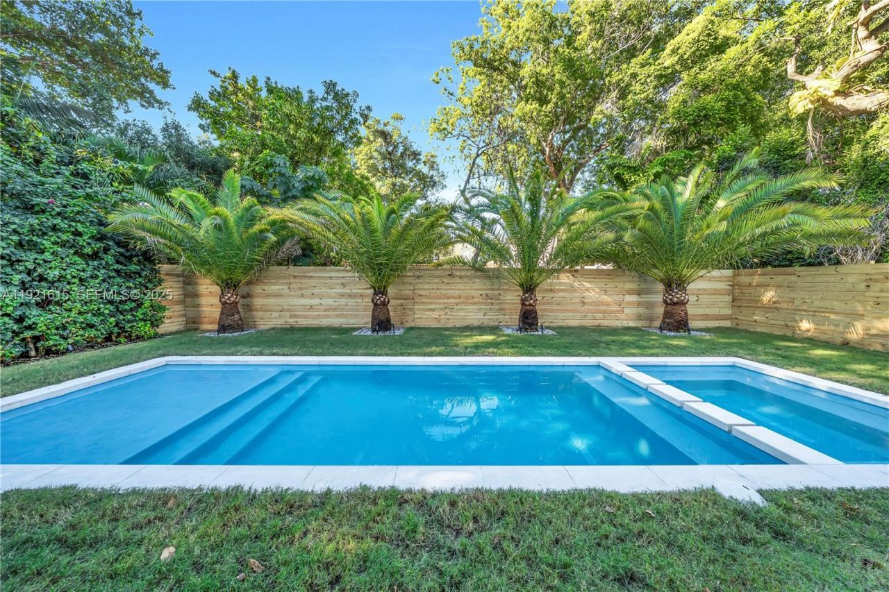34 SW 26th Rd, Miami, FL 33129 Photo