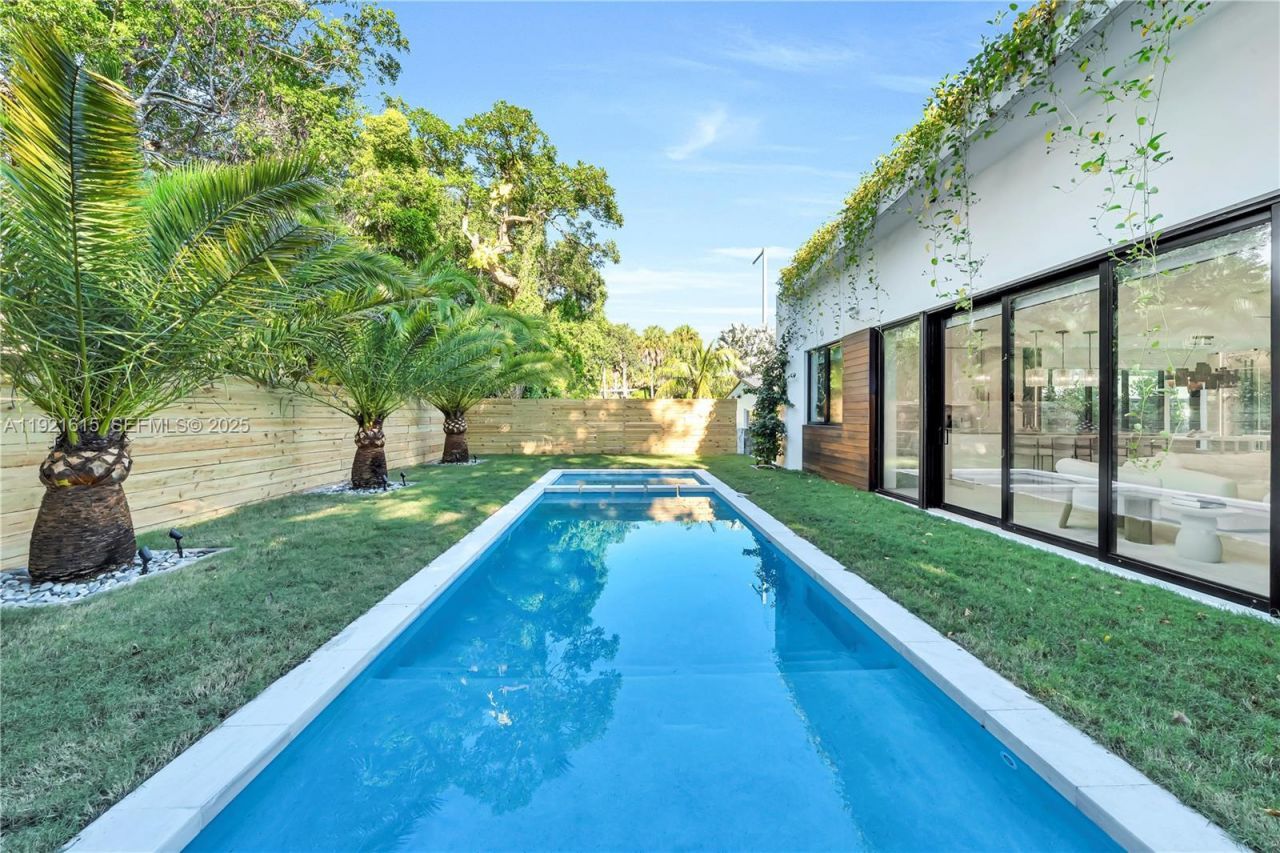 34 SW 26th Rd, Miami, FL 33129 Photo