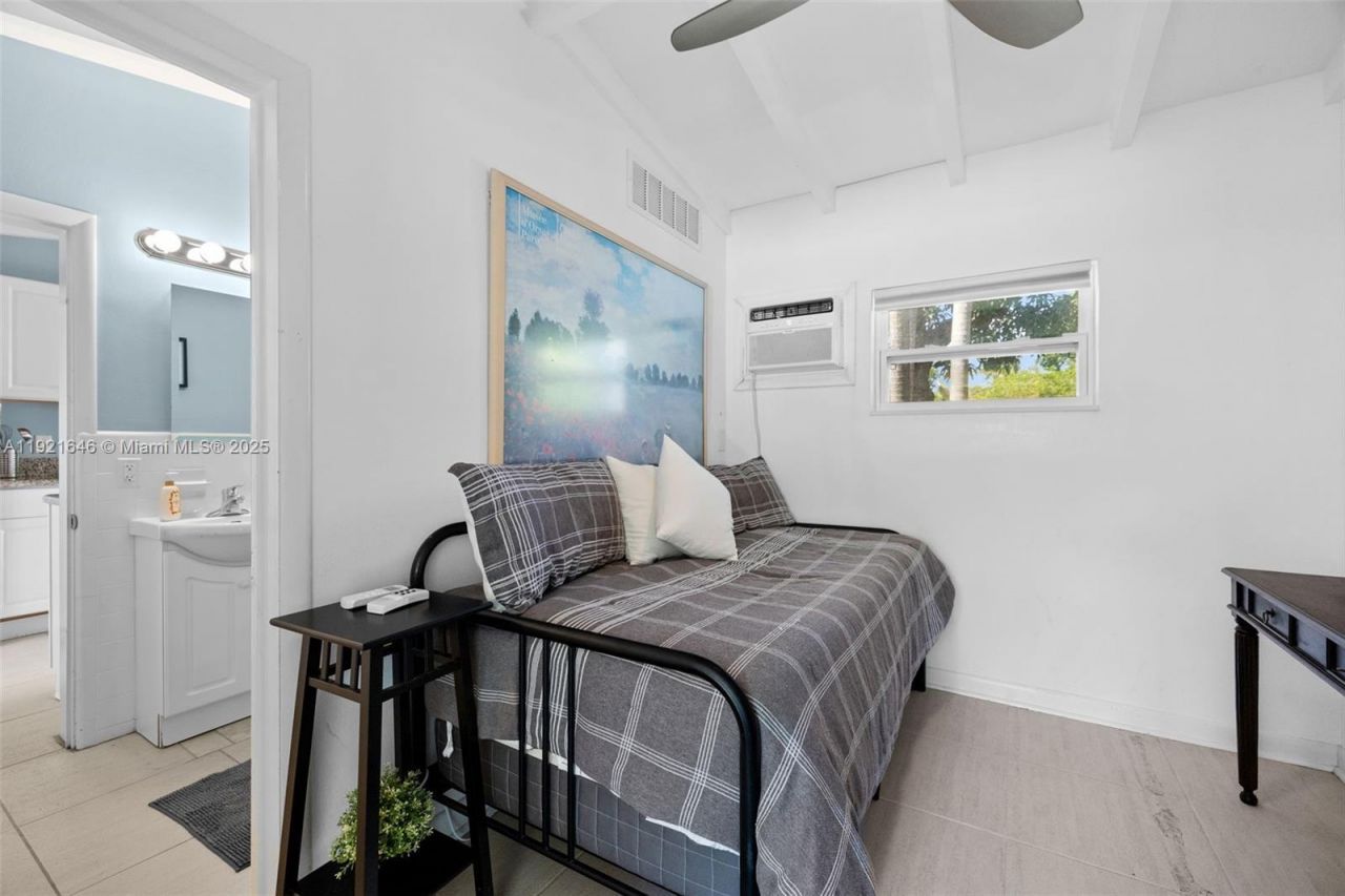 7720 SW 79th Ct, Miami, FL 33143 Photo