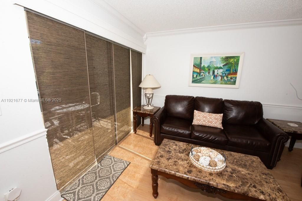 201 178th Dr, Unit 323, Sunny Isles Beach, FL 33160 Photo