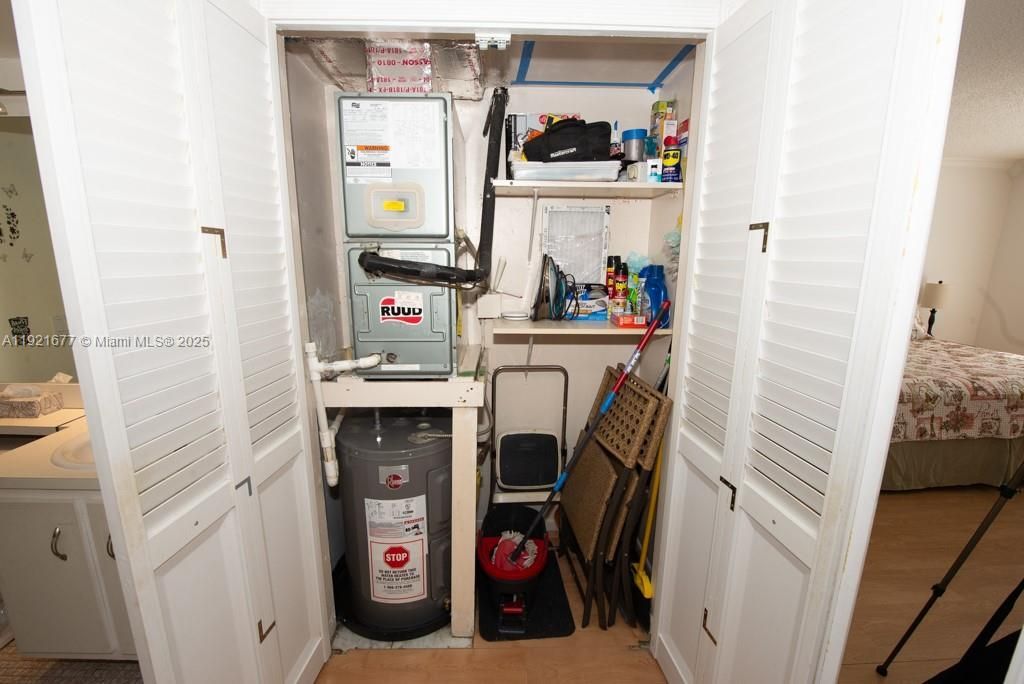 201 178th Dr, Unit 323, Sunny Isles Beach, FL 33160 Photo