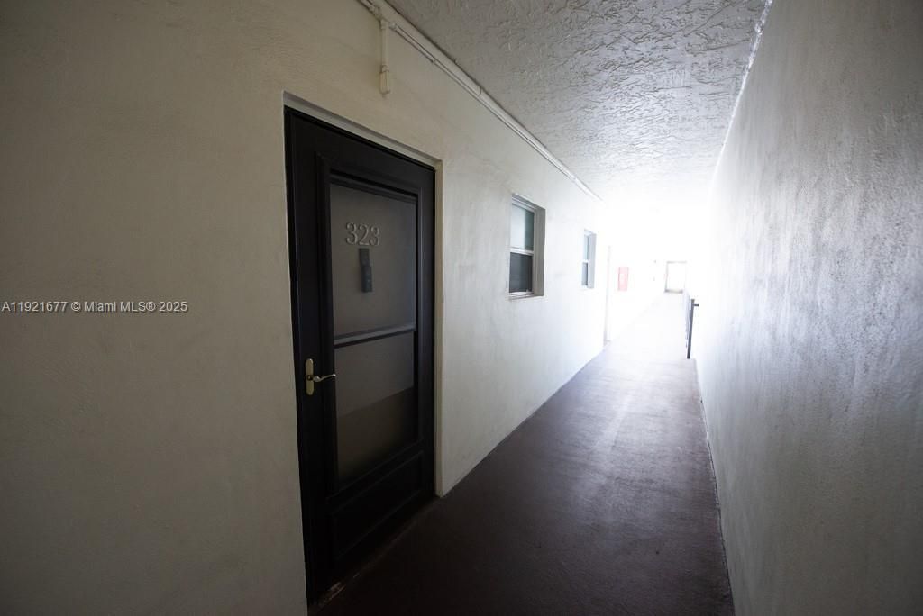 201 178th Dr, Unit 323, Sunny Isles Beach, FL 33160 Photo