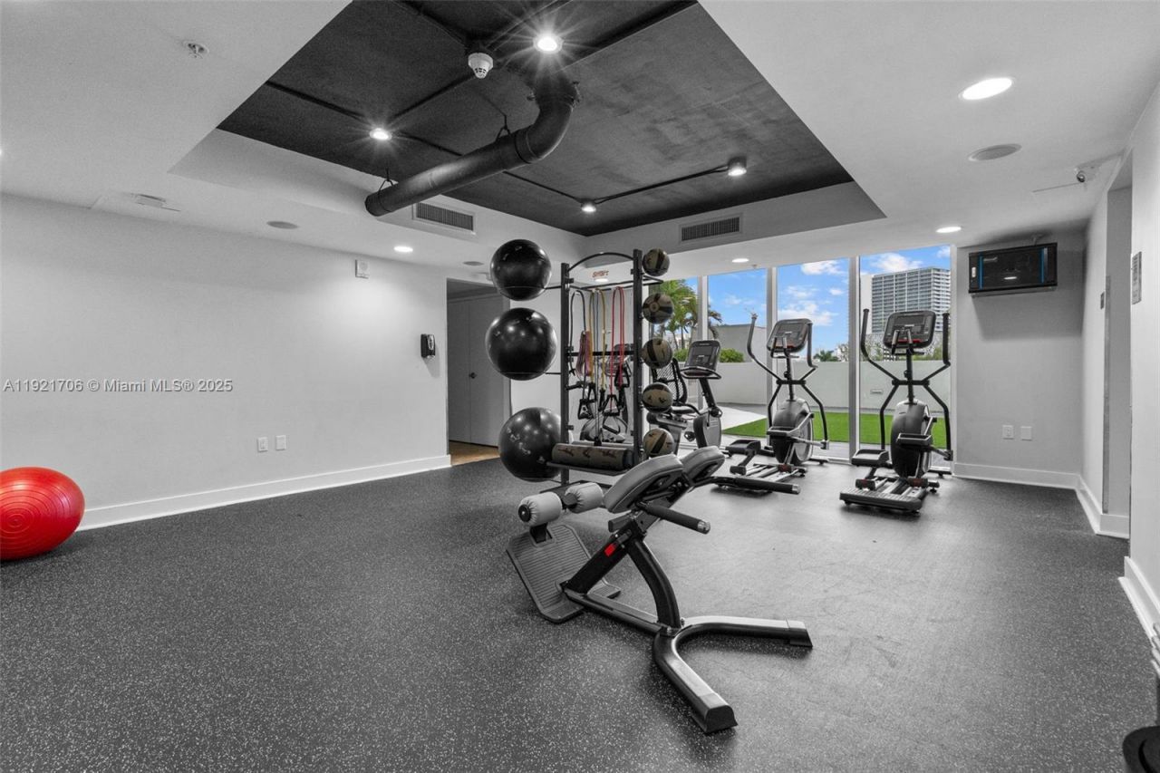 1871 NW S River Dr, Unit 1402, Miami, FL 33125 Photo