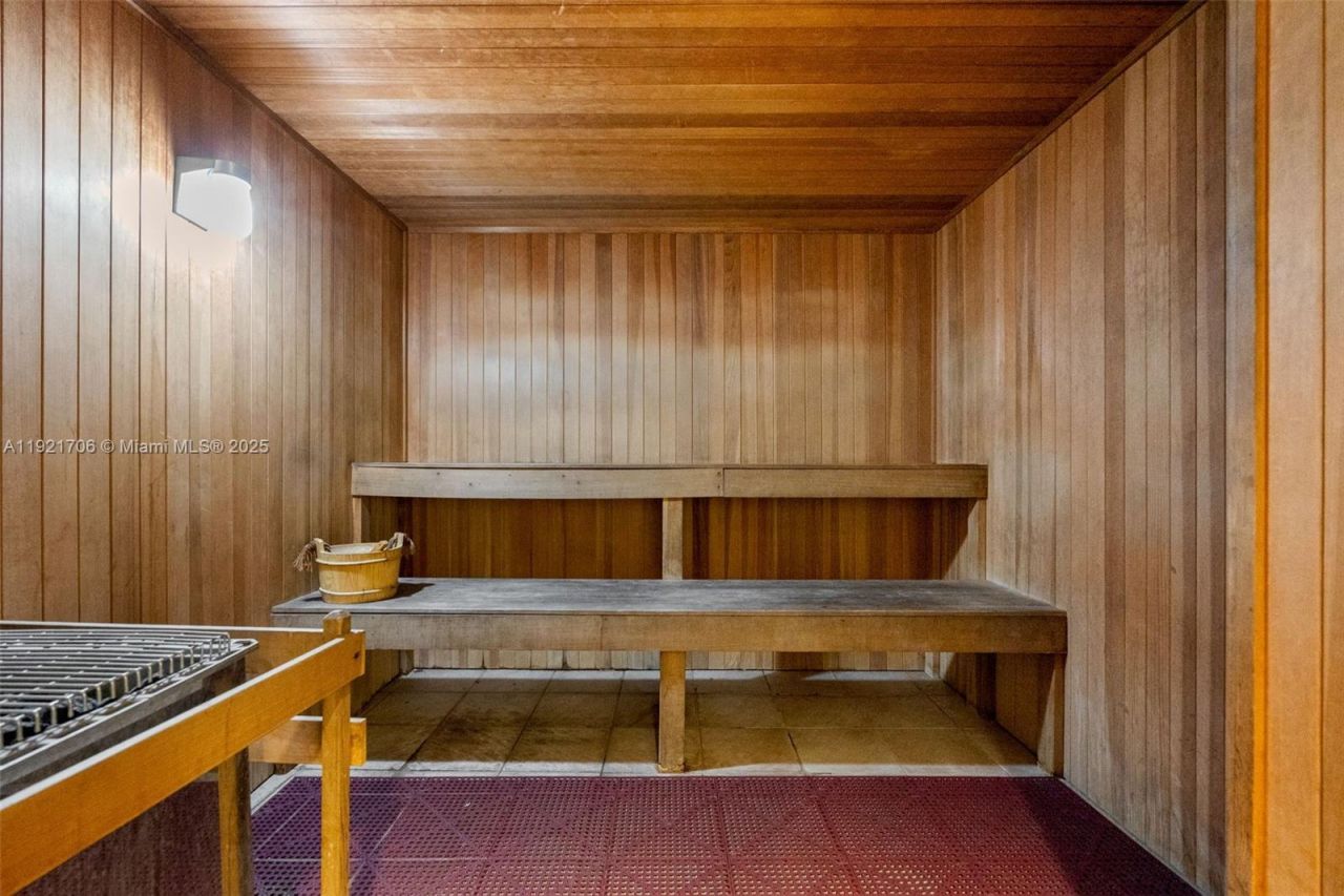 1871 NW S River Dr, Unit 1402, Miami, FL 33125 Photo