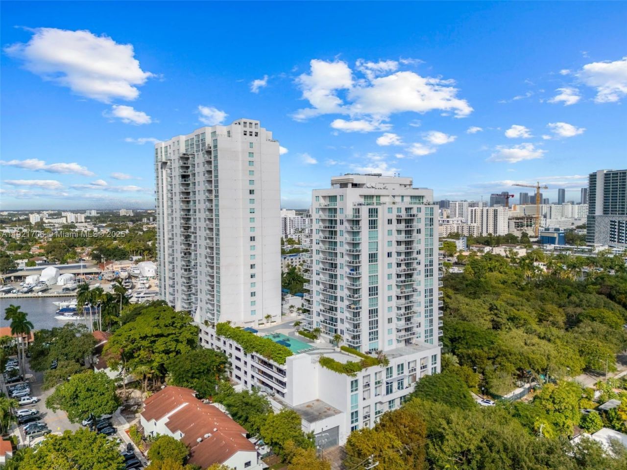 1871 NW S River Dr, Unit 1402, Miami, FL 33125 Photo