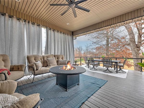 7007 W Balmoral Drive , Rogers, AR 72758