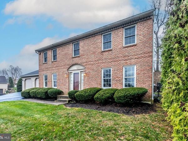 30 ESTATES DRIVE, READING, PA 19606