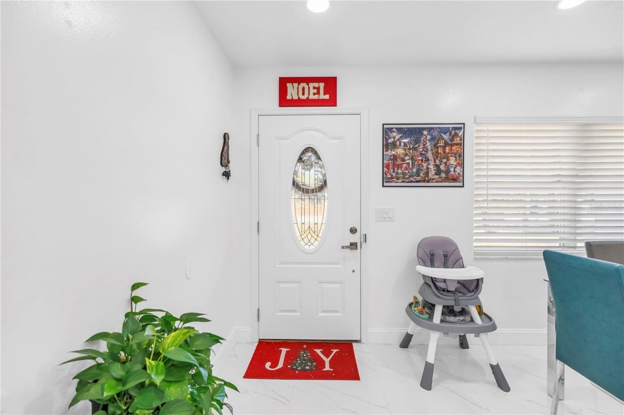 13216 Forest Hills Drive, Tampa, FL 33612 Photo