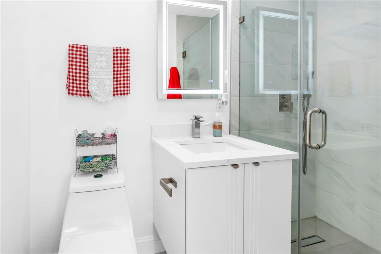 13216 Forest Hills Drive, Tampa, FL 33612 Photo