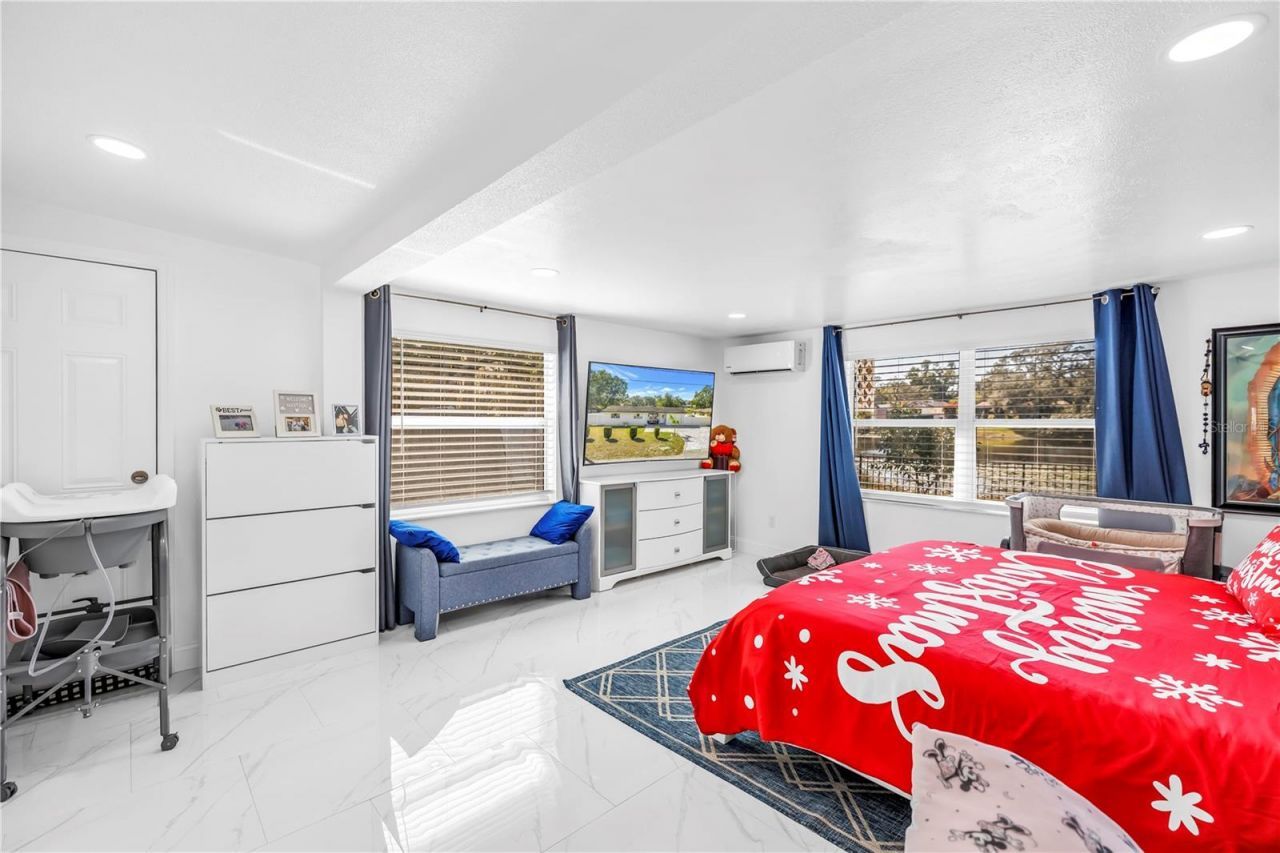 13216 Forest Hills Drive, Tampa, FL 33612 Photo